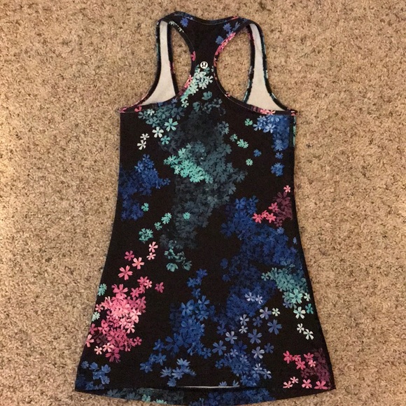Lululemon Women’s Racerback Tank - Picture 2 of 4